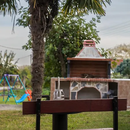 Prázdninový dům Casa De Pozar Likostomon