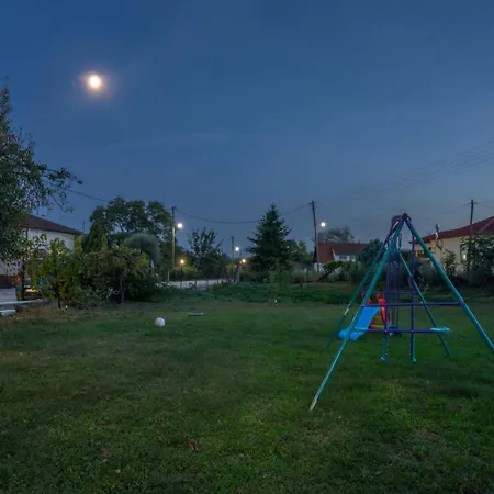 Casa De Pozar Likostomon